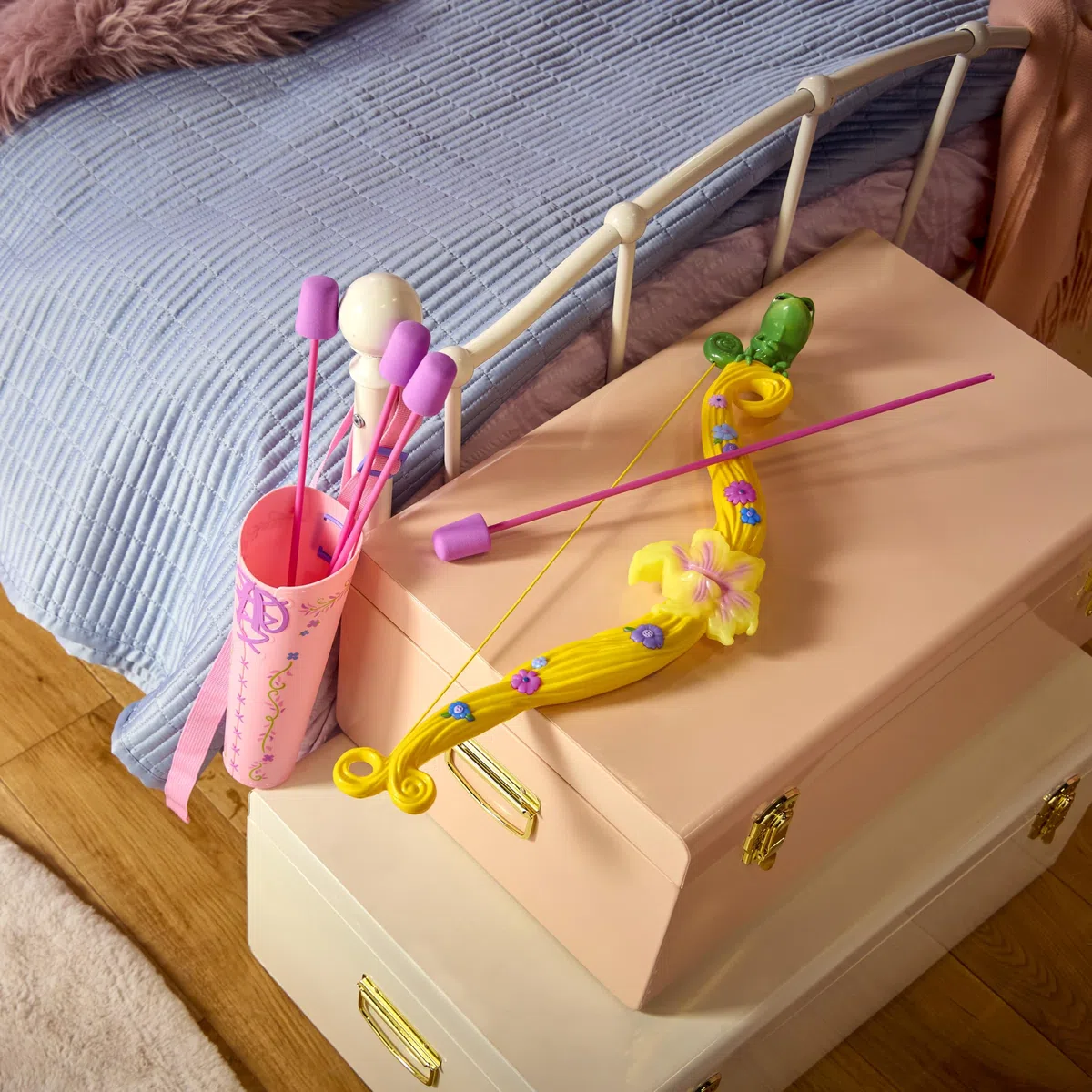 Disney Store Official Rapunzel Bow and Arrow Toy Set