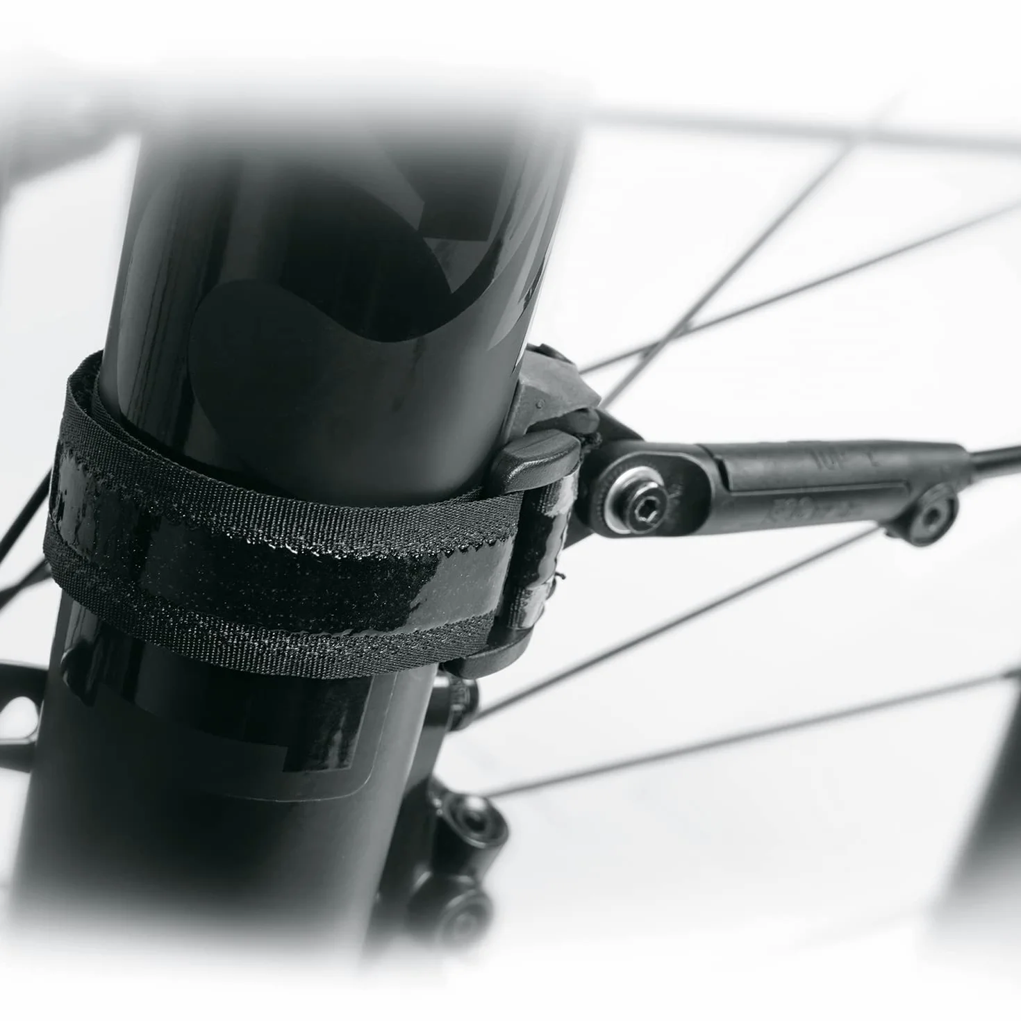 SKS GERMANY INFINITY GARDE BOUE AVANT UNIVERSEL 56 27,5" - 29" (Garde-boue de vélo, compatible avec la série de porte-bagages Infinity, aluminium/plastique), noir