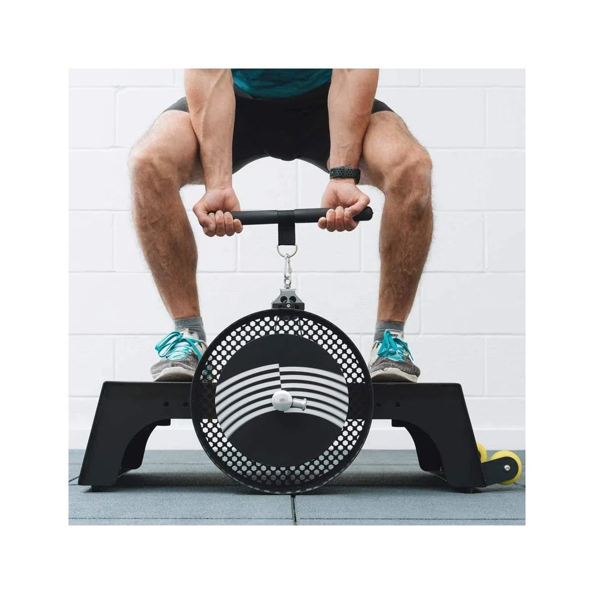 Box - Machine isoinertielle, entraînement par Volant d'inertie, 3 Volants pour différentes résistances, Machine d'entraînement Fonctionnel avec Roues, rééducation des blessures, Accessoires