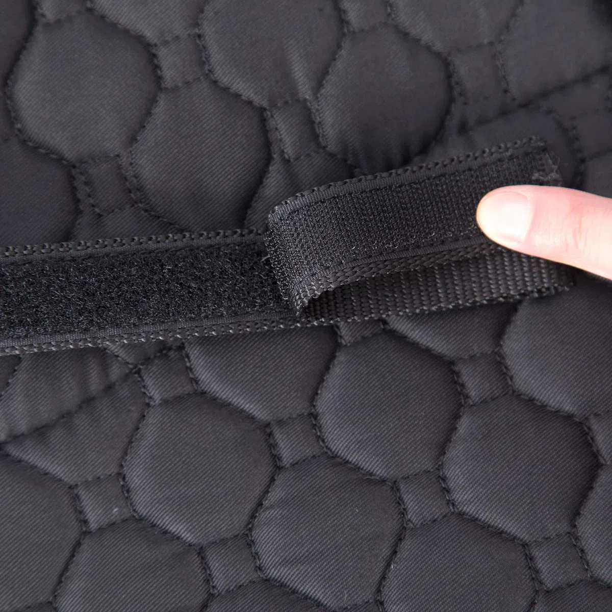 Selle de selle en peau d'agneau véritable et coussin polyvalent avec fourrure d'agneau véritable et coton matelassé