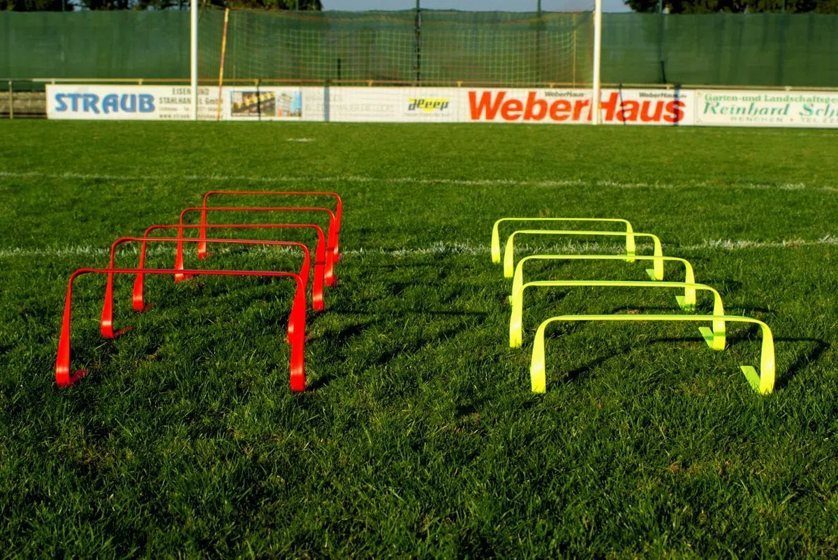 Netsportique Lot de 5 Haies Souples de 15 cm de Hauteur - Matériel d'entraînement de la Coordination