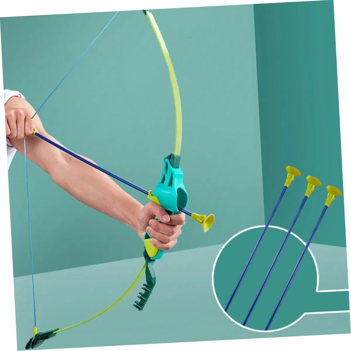 BESPORTBLE Ensemble de Jeu Arc et Flèches Corde Réglable pour Garçon et Filles Jouet Sûr et Flèches à Ventouse en Abs Vert pour Divertissement Extérieur