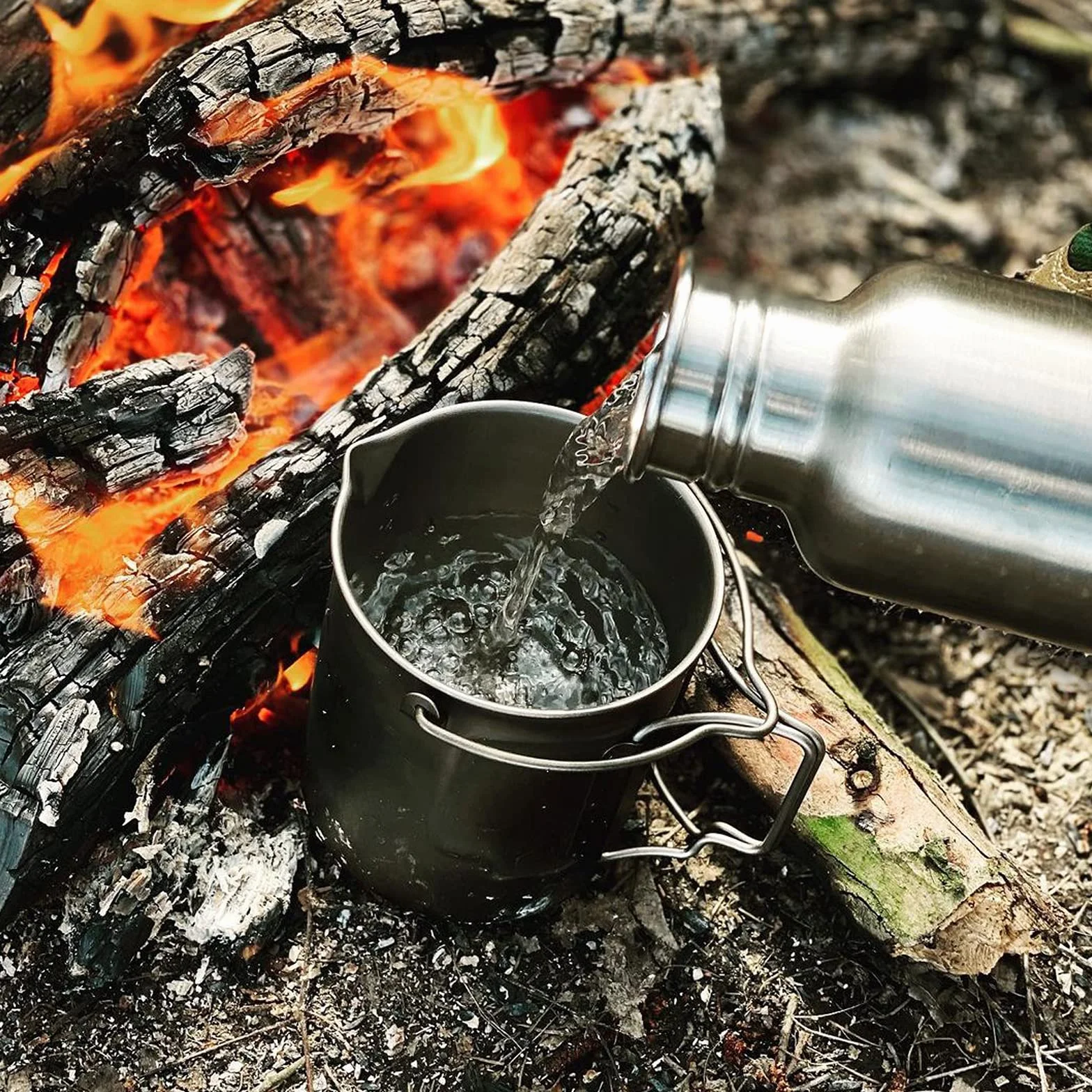 Bestargot Cafetière à Piston Camping French Press 750ml, Cafetière Camping en Titane pour Café ou Thé, Ultralight Tasse Popote Bivouac, léger et portable 188g