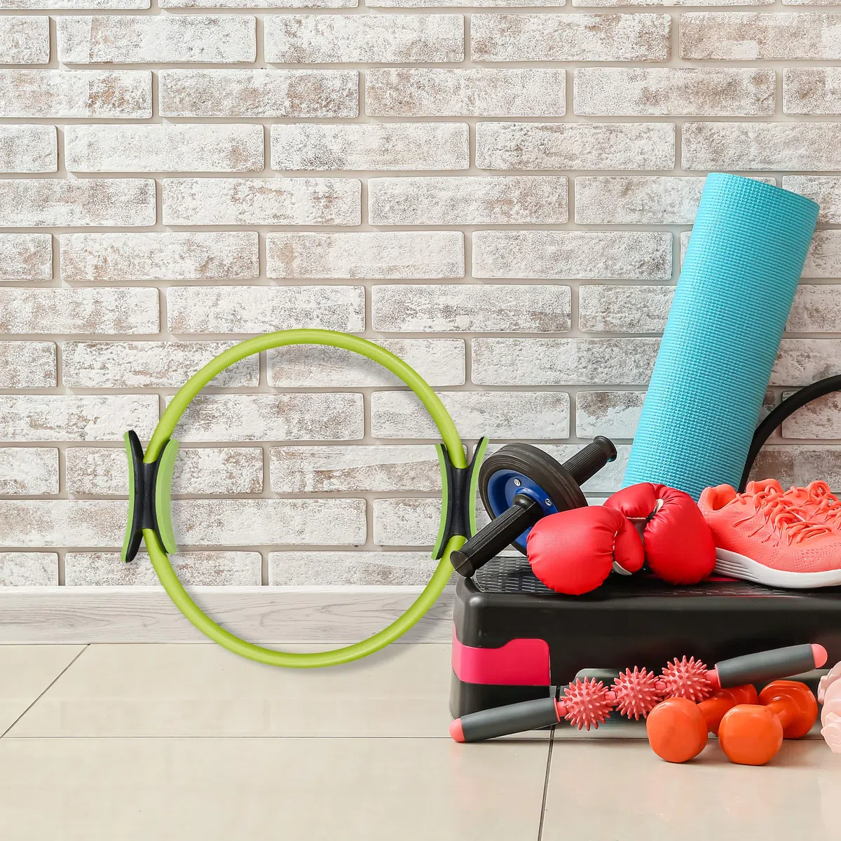 Relaxdays 2X Anneau Pilates, avec Exercices, Double poignée, rembourré, Cercle Yoga, Fibre de Verre, Ø 37 cm, Sport, Vert