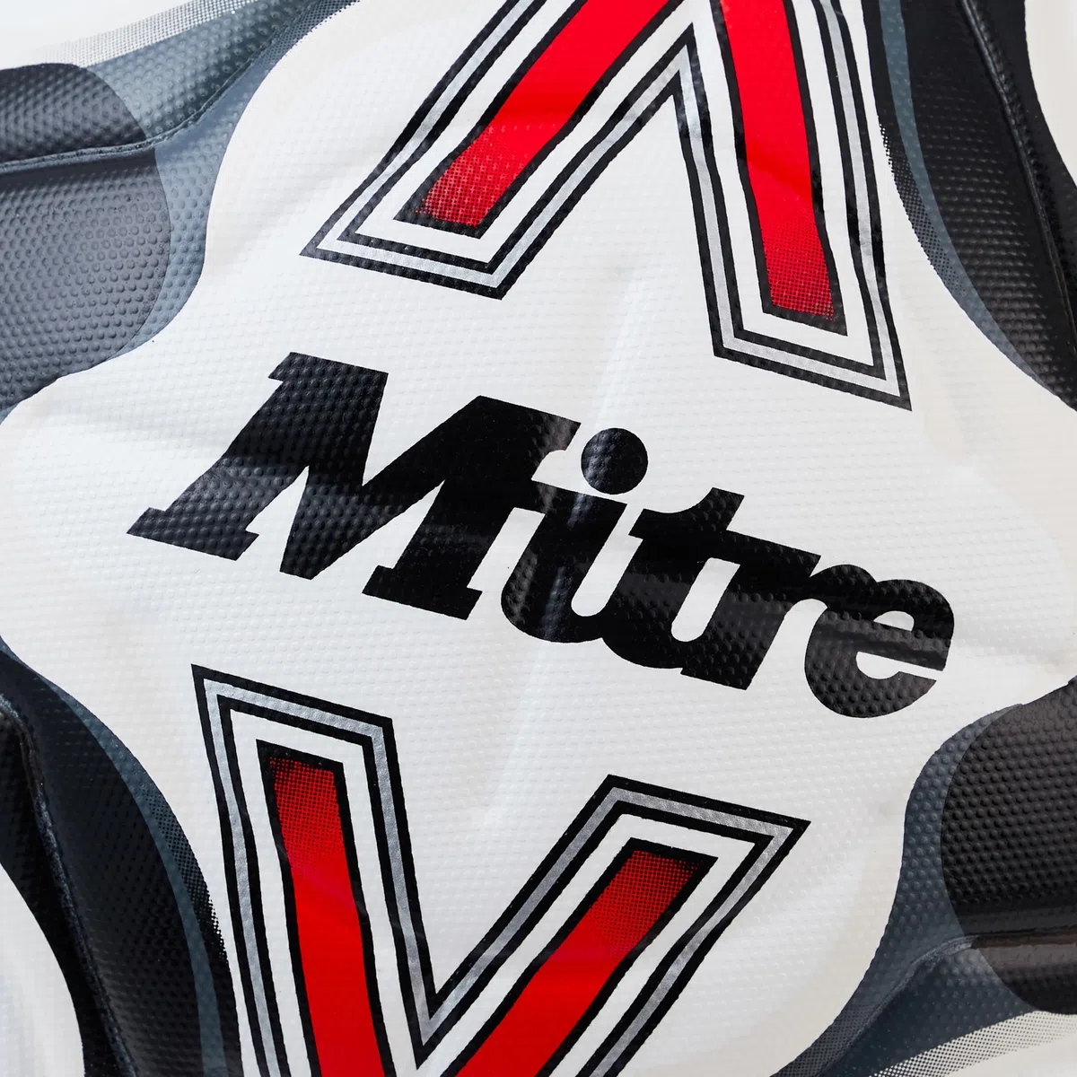 Mitre Delta, Solidité Durable, Précision Accrue et Performances Constantes Ballon de Foot pour Mixte Adulte, Jaune Fluo/Noir/Gris Circular, 5