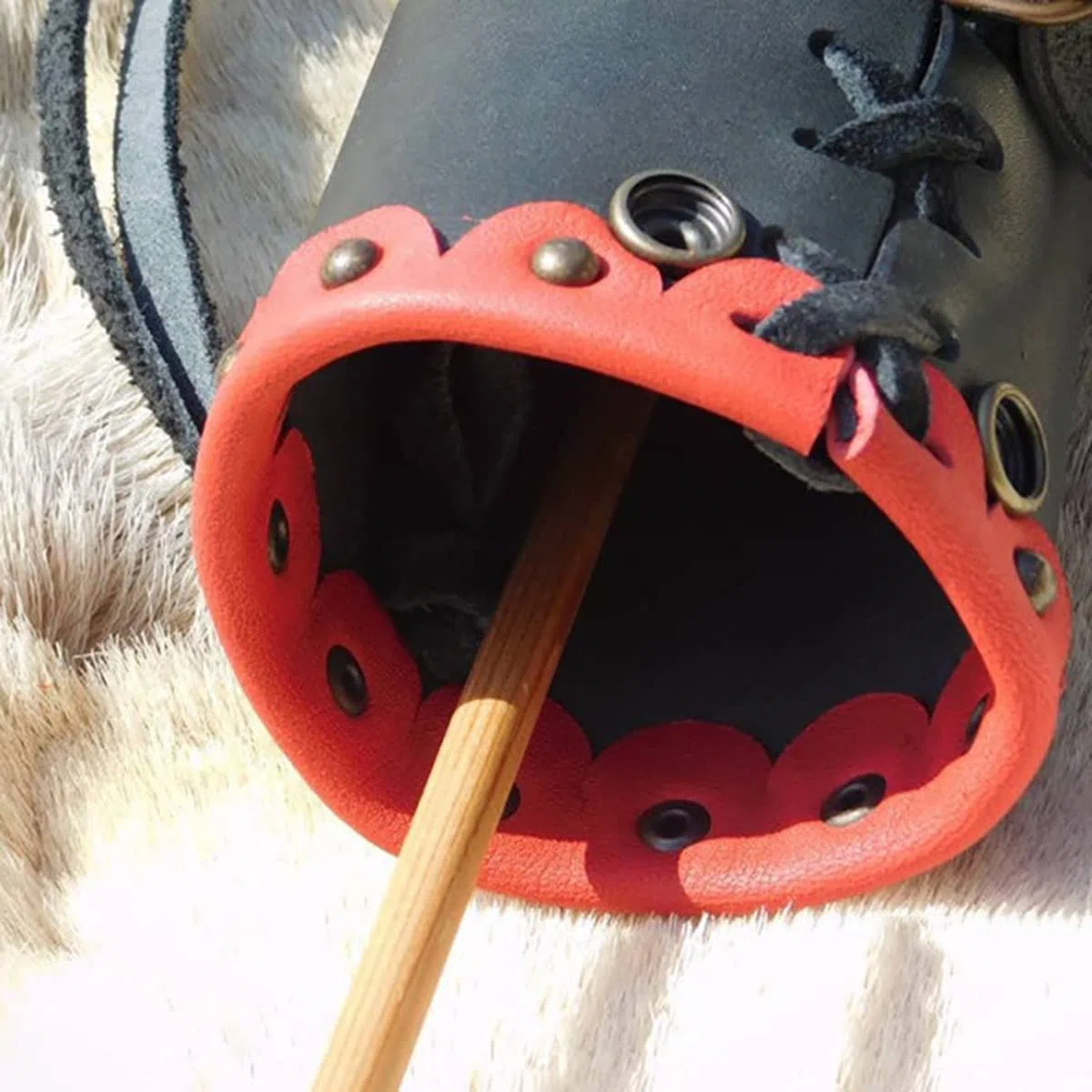 Carquois arrière médiéval Fait à la Main Sac de Porte-flèche en Cuir PU pour tir à l'arc Traditionnel pour la Chasse au Cosplay, Style médiéval