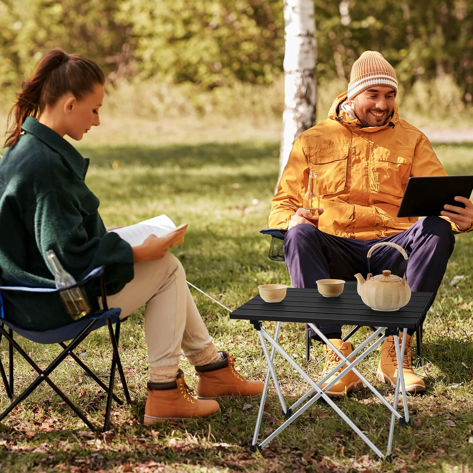 LIANTRAL Table de Camping Portable, Table Pliante d'extérieur légère, Petite Table de Pique-Nique compacte en Aluminium avec Sac de Transport pour Camping, Pique-Nique, Barbecue, randonnée, pêche