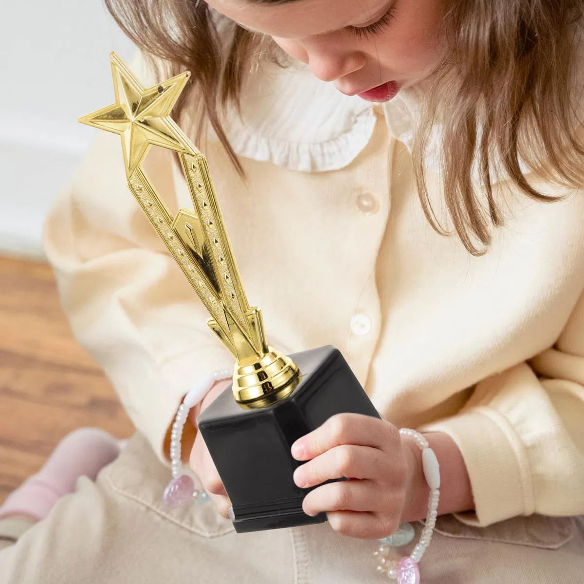 Didiseaon Trophée Étoile d'or 9 8 Pouces Trophée Étoile À Cinq Branches Grand Trophée De Récompense en Plastique pour Les