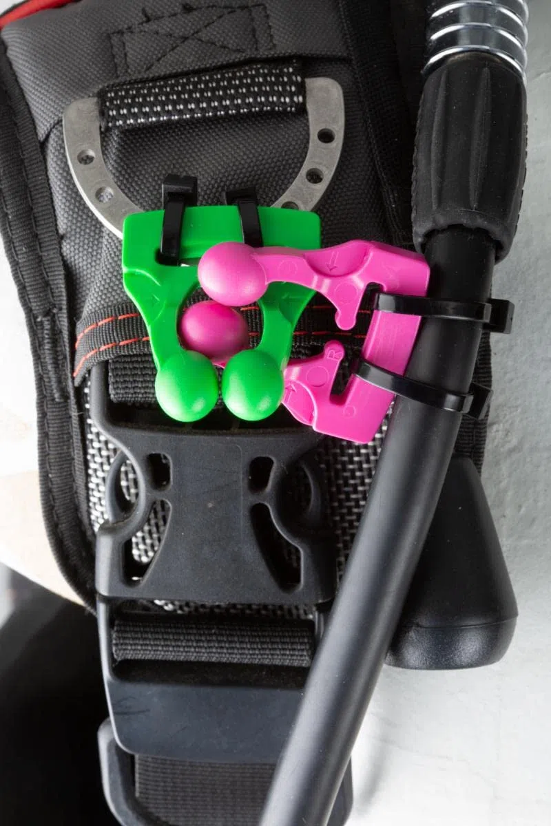 Clip'on Pack 2 Attaches Rapides Bleu