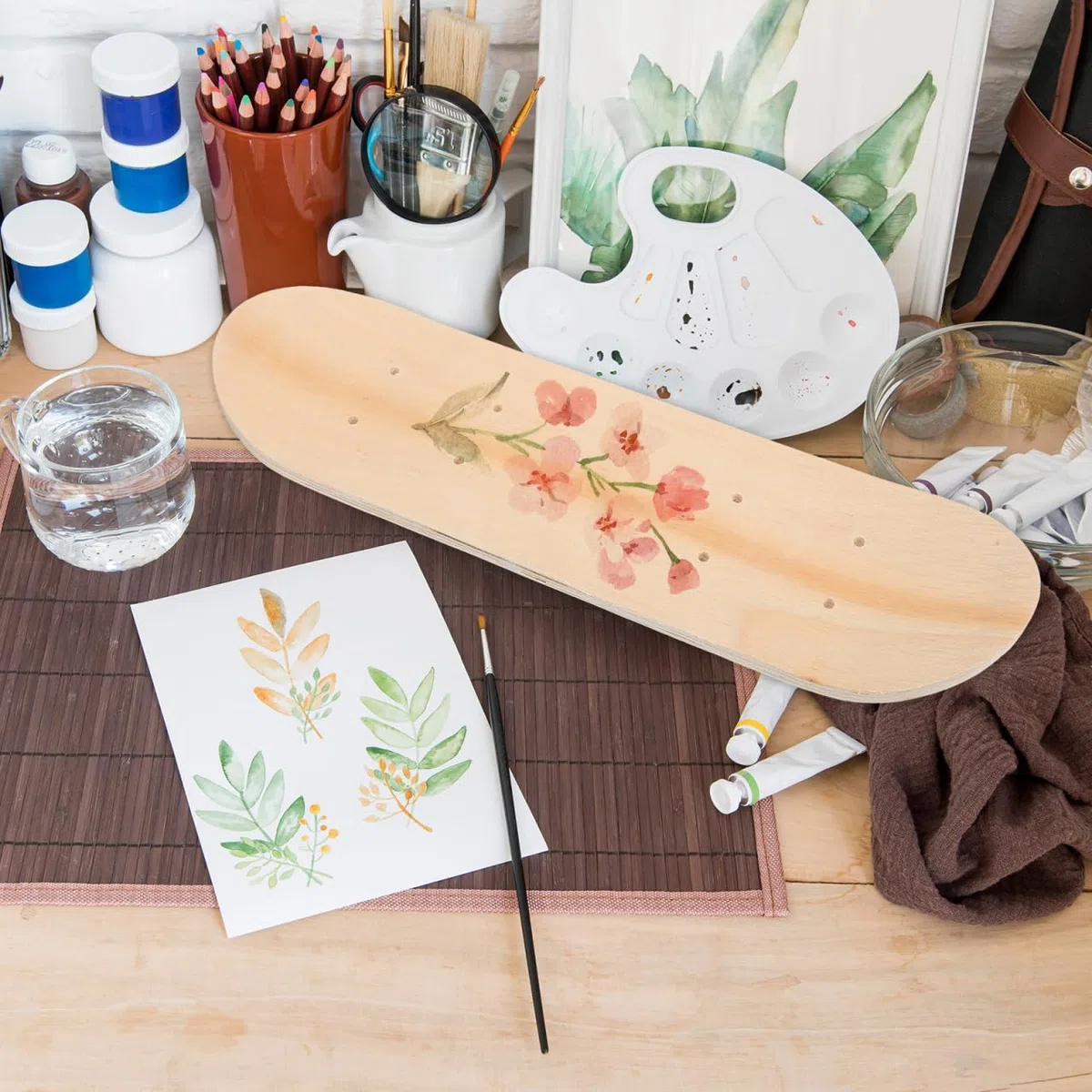 Vaguelly Planche De Skateboard Vierge À Faire Soi-Même pour Enfants Planche De Skateboard Inachevée À Peindre Surface pour Graffiti Et Bricolage Trous Pré-Percés Remplacement De