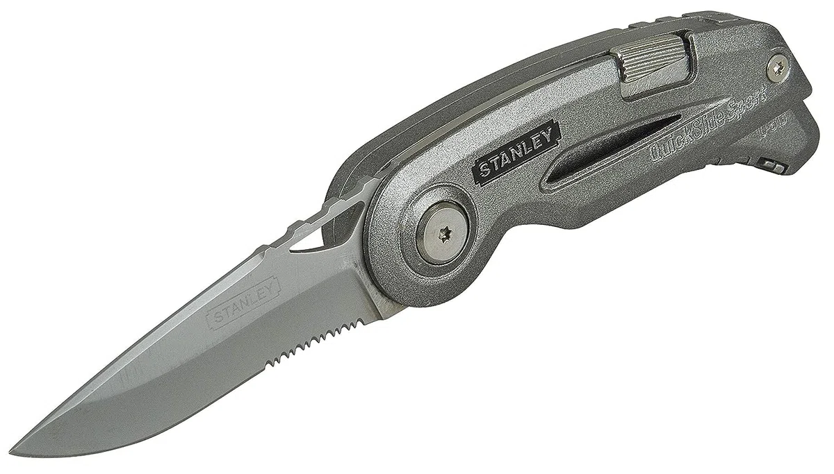 Stanley 0-10-813 Couteau Sport Quickslide Lame en Acier Inoxydable - Cran d'Arrêt avec Bouton Poussoir - Corps Métallique Compact et Ergonomique - Fournit avec 2 Lames Argent