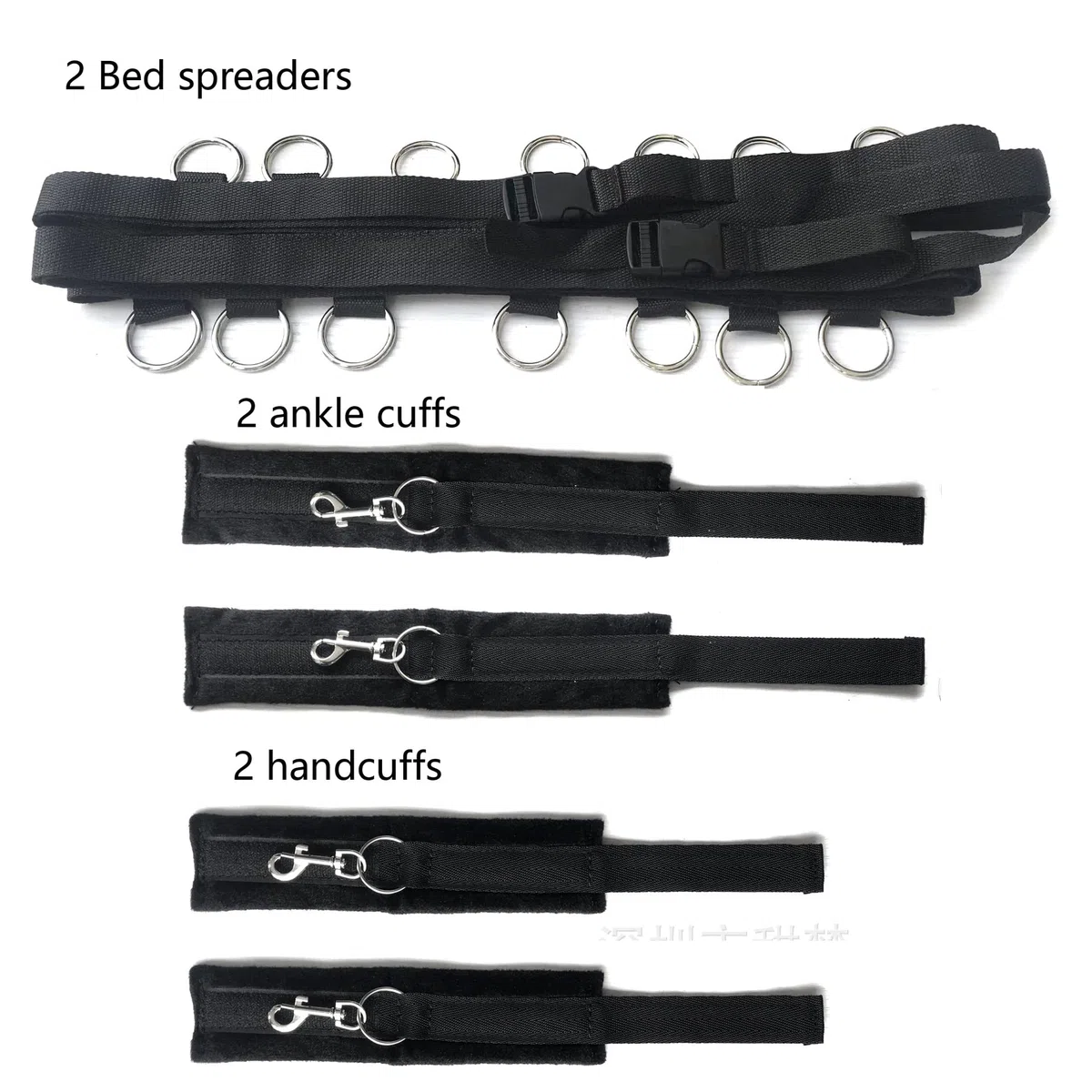 L'accessoire de lit B-D-S-M est Une Fixation Robuste en Maille à Anneaux Multiples pour Une Suspension Facile et s'adapte à Tous Les Lits.