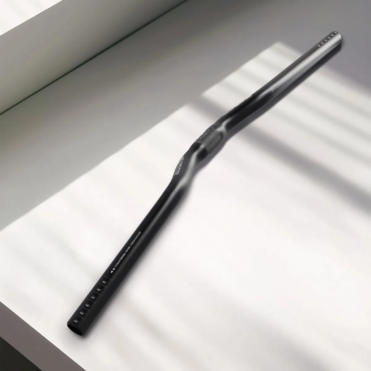 Nouveau guidon en aluminium pour vélo de route, VTT et VTT, 600 mm de hauteur, 25,4 mm de diamètre (mouette)