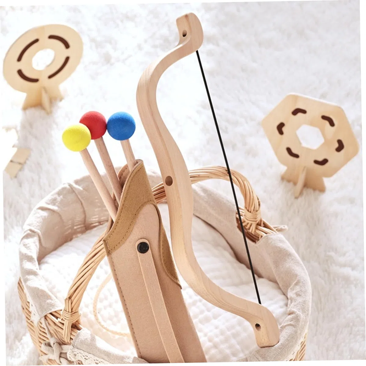 Ensemble d'arc et de flèches pour Enfants, Arc et flèche en Bois avec Pointe en Mousse sûre avec 3 cibles pour Jouer en intérieur en extérieur, Ensemble de tir à l' pour garçons Filles à par