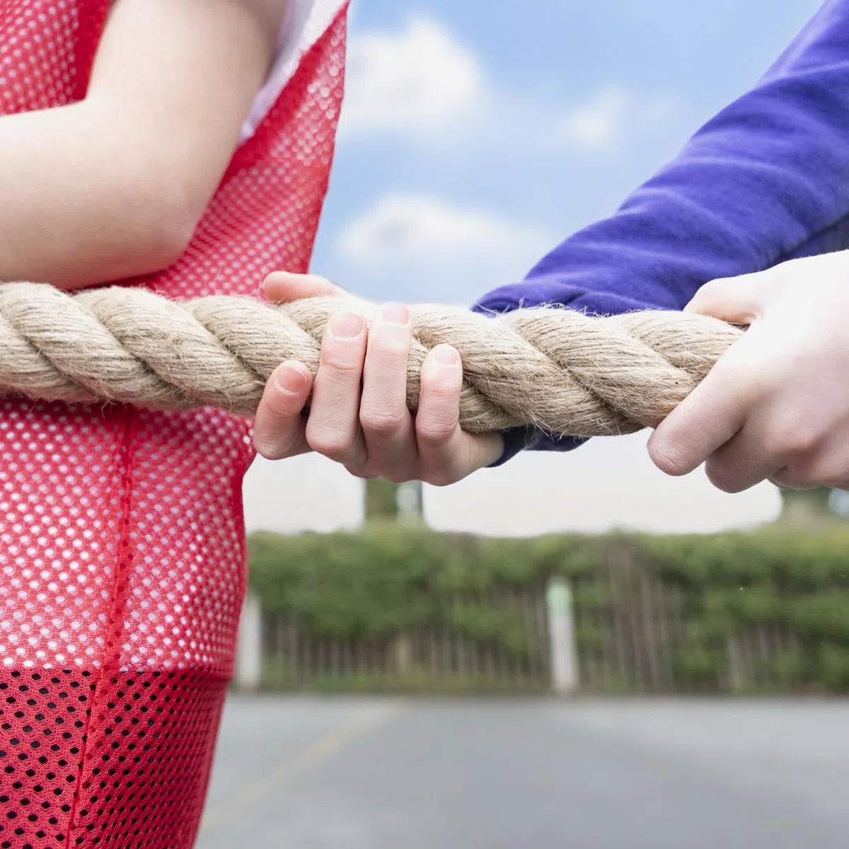 FORZA METIS Corde de Tir à la Corde | Extrémités en Cuir Synthétique | Idéale pour Les Journées Sportives Scolaires
