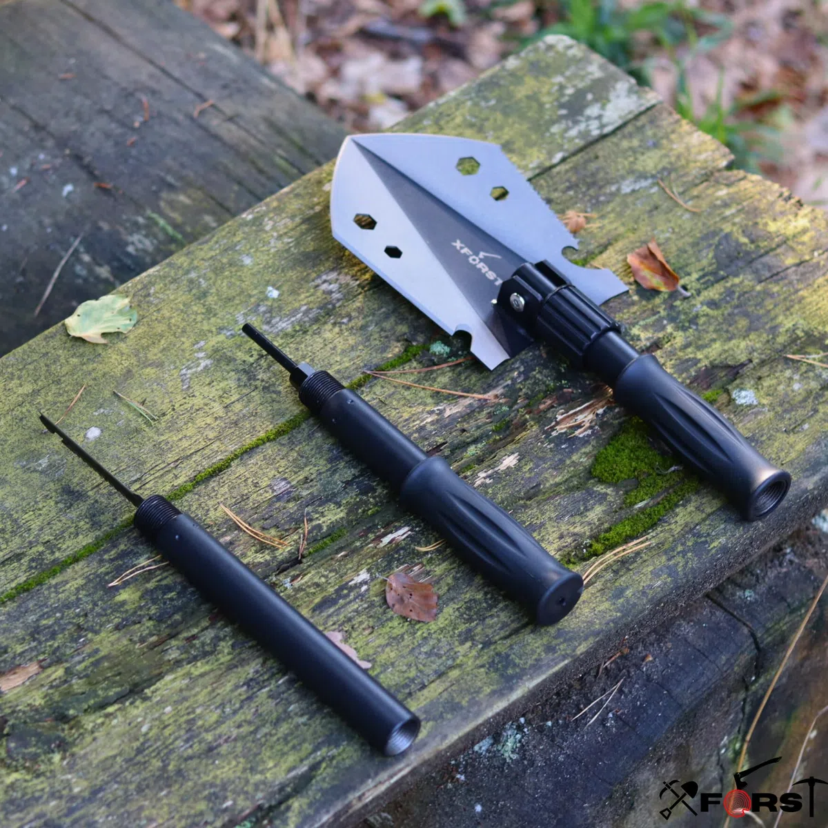 Xforst Pelle Pliante Multifonctionnelle pour Camping et Survie – Pelle en Acier au Carbone avec 3 Longueurs Réglables, Scie de Survie, Pierre à Feu, Sifflet et Housse – Accessoire Offroad