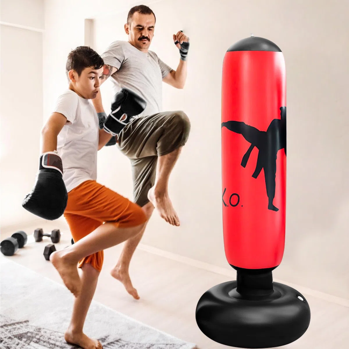 Sac de frappe pour enfants, 160 cm, sac de frappe pour enfants debout, avec gants de boxe, sac de frappe gonflable pour l'intérieur, l'extérieur, la gym à partir de 3 à 12 ans, pour garçons et filles