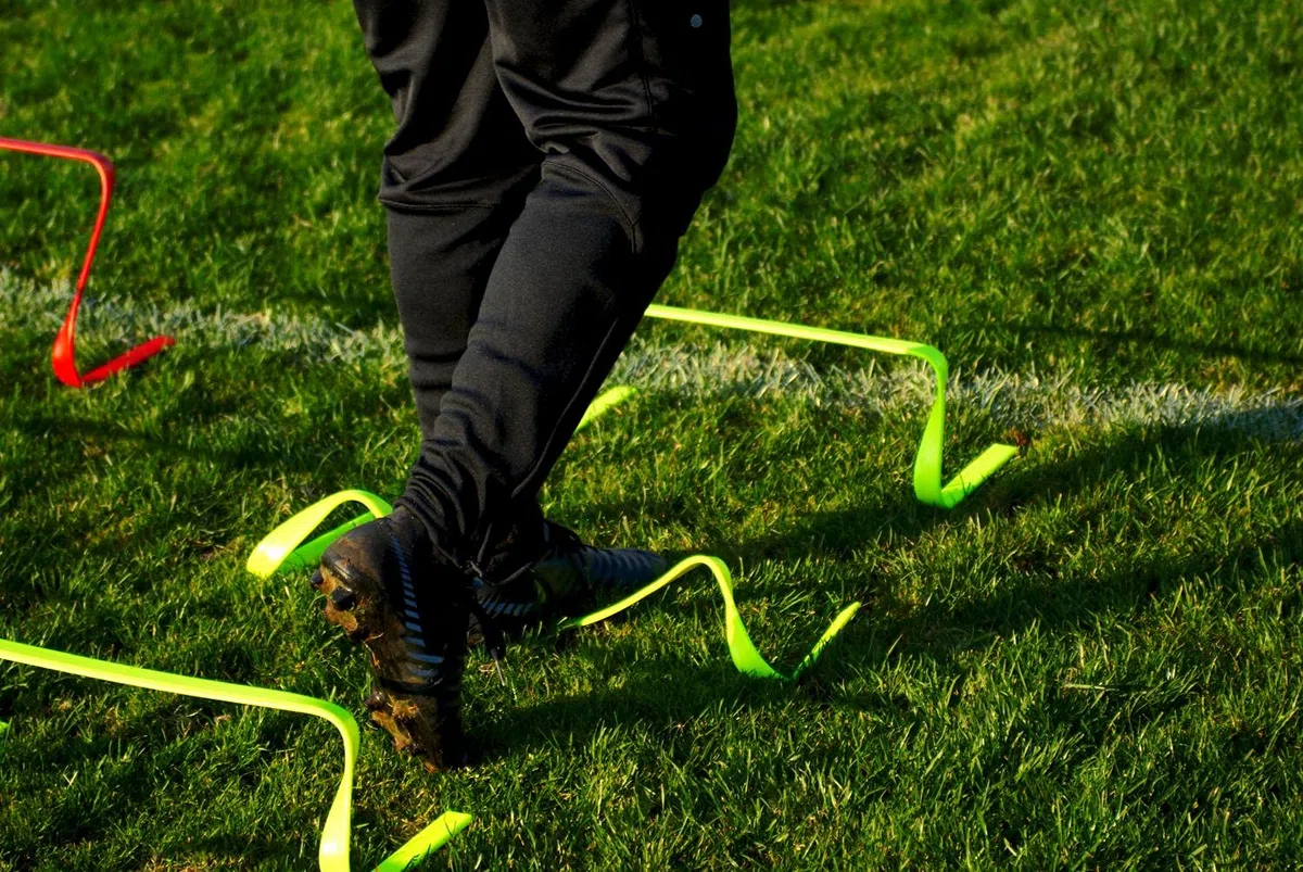Netsportique Lot de 5 Haies Souples de 15 cm de Hauteur - Matériel d'entraînement de la Coordination