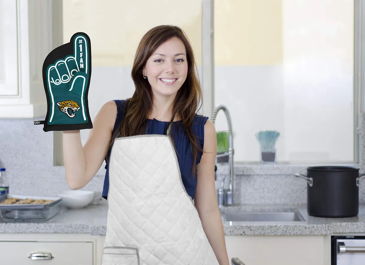 YouTheFan Gant de Cuisine Design breveté, sous Licence Officielle NFL, 100% Coton résistant à la Chaleur, pour Barbecue intérieur ou extérieur, Couleurs et Logo Officiels de l'équipe