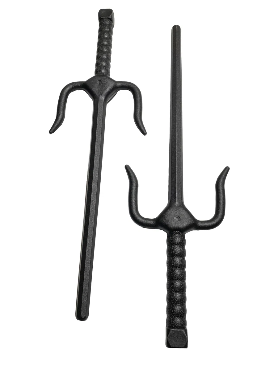 Sai en plastique - 49,5 cm - Noir - Forme octogonale - Fourchettes à saï légères (paire) - Souple