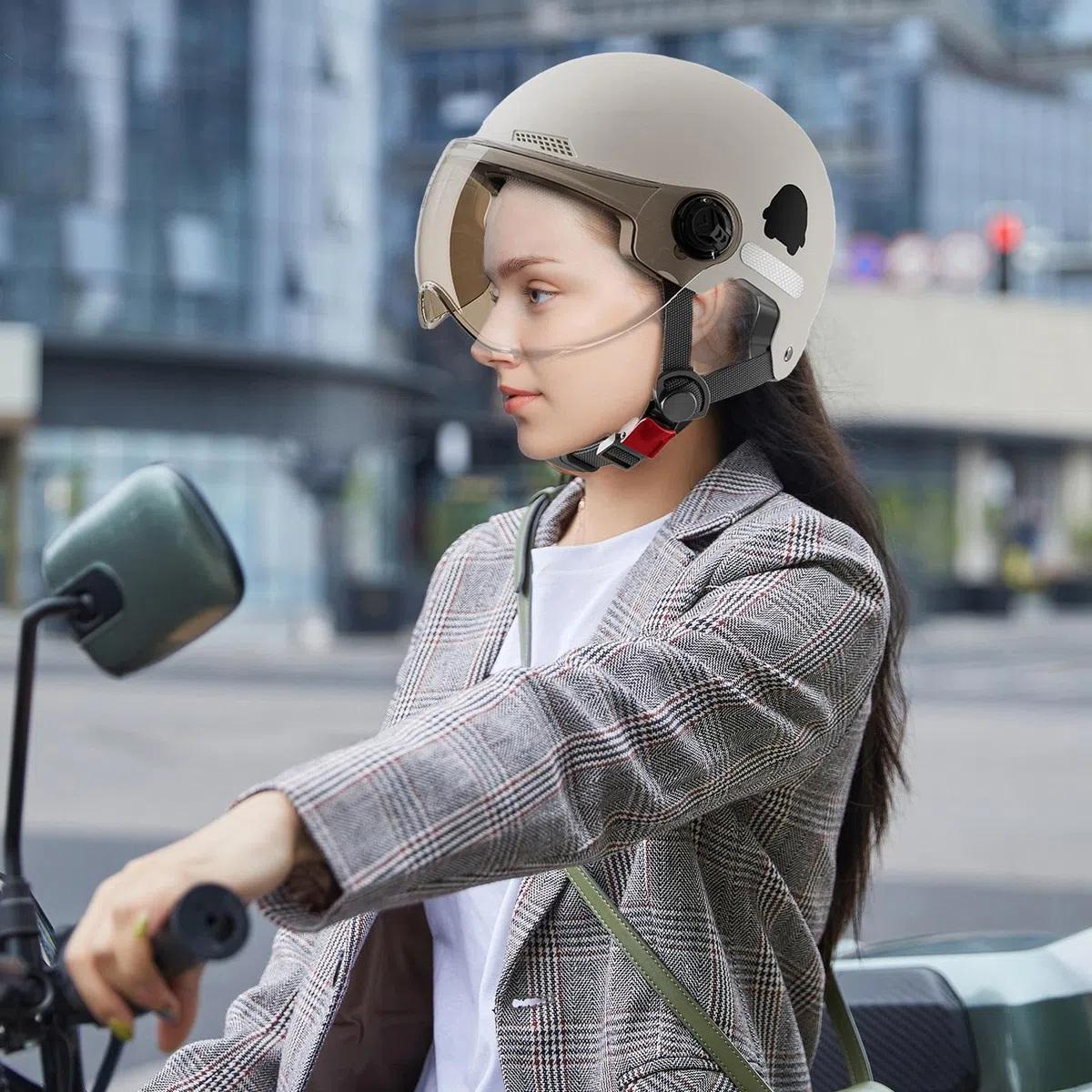 Casque Style De Protection, Unisex Casques De Cyclisme,Casques Trottinette Électrique avec Visière C-asques Trottinette Electrique Adulte, C-asque Vélo pour Offrant Une Conduite Confortable Et Sûre