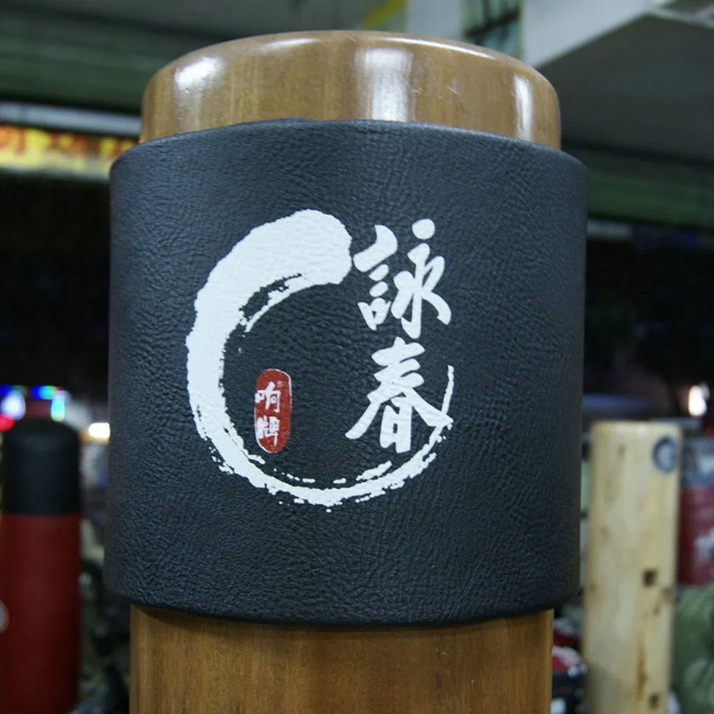 Pad de Boxe,Nouveaux équipements de Formation Wing Chun Kung Fu en Bois factices de Frappe tampons Couverture Jacket en Bois Manchons de tête factices 2pcs / Ensemble