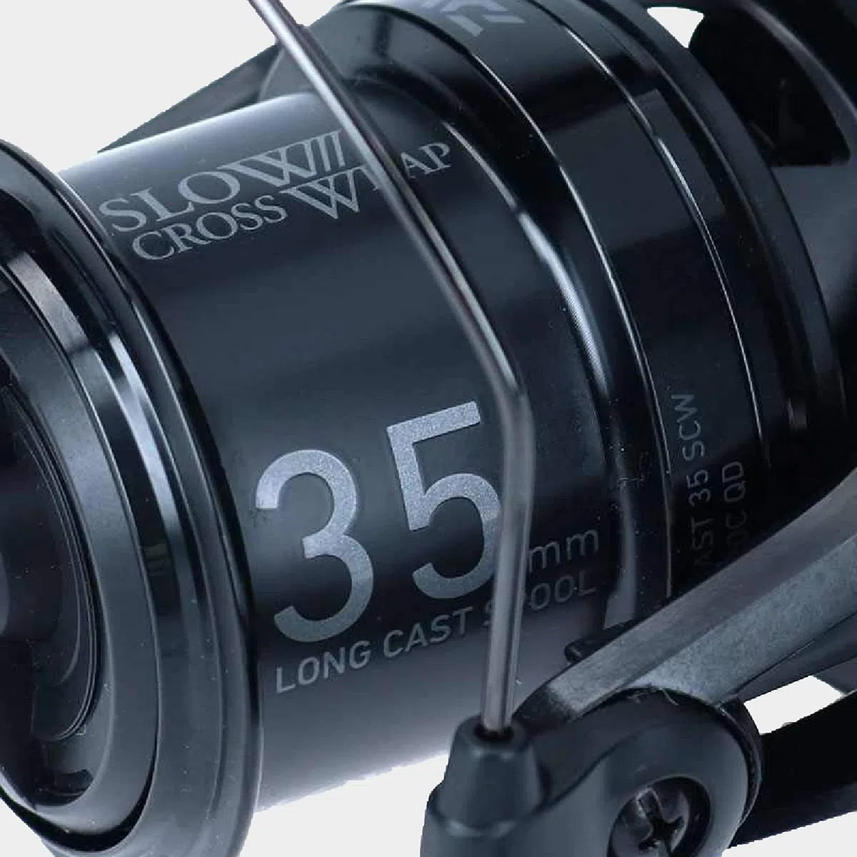 Daiwa Moulinet Carpe CC 20 35 Scw 5000 C Qd - 625g - R.4.9-106cm - Dg.15Kg - Cc2035Scw5000Cqd