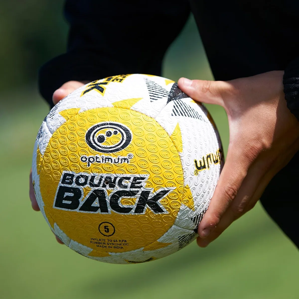OPTIMUM Ballon de Rugby rebondissant en Solo – Équilibré, réactif, Manipulation et Coups de Pied précis – Ballon de Rugby rebondissant pour entraînement Professionnel – 2 Plis, 410 g (Taille 4)