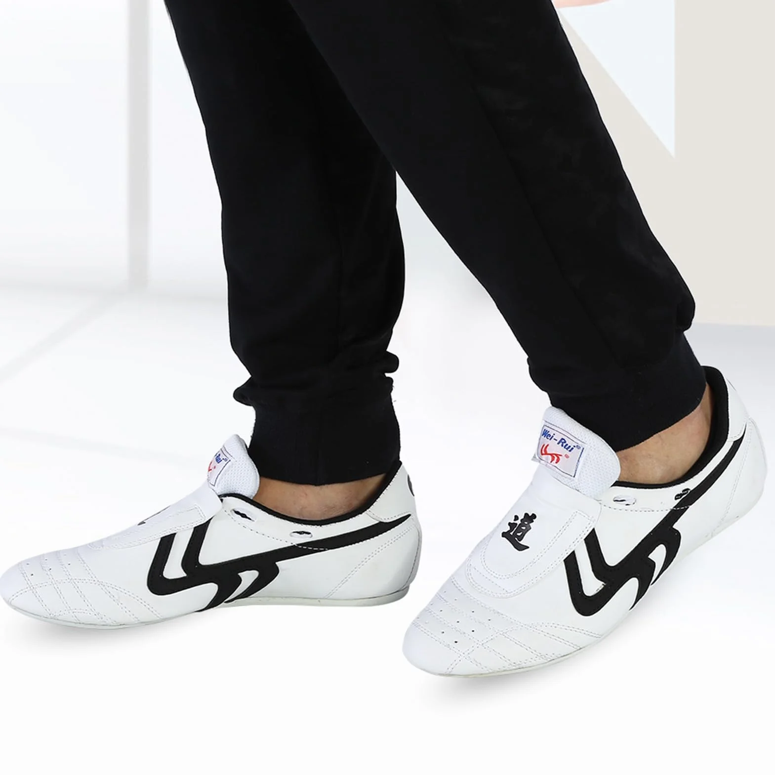 RiToEasysports Chaussures de Taekwondo, Sport Boxe Kung Fu Taichi Chaussures pour Hommes et Femmes Enfants Taekwondo Chaussures