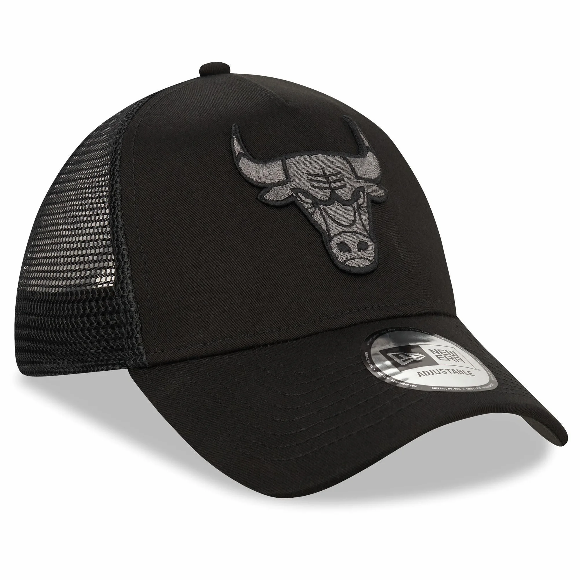 New Era Chicago Bulls Home Field Black 9Forty Trucker Strapback Cap