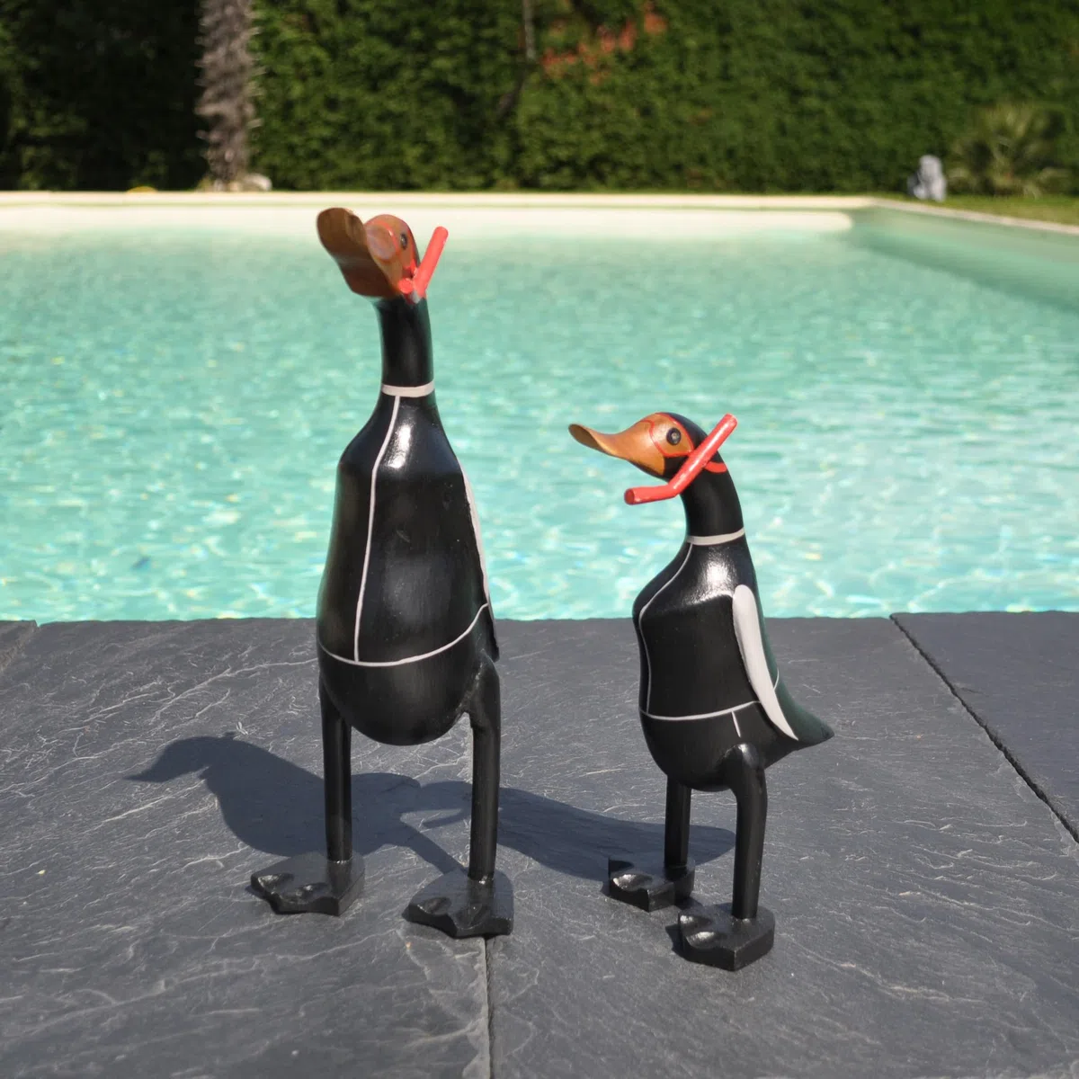 Canard en Bois Rigolo en Combinaison de plongée, Masque et Tuba Fait Main en Bois. Livraison en Point Relais DPD Proche de chez Vous.