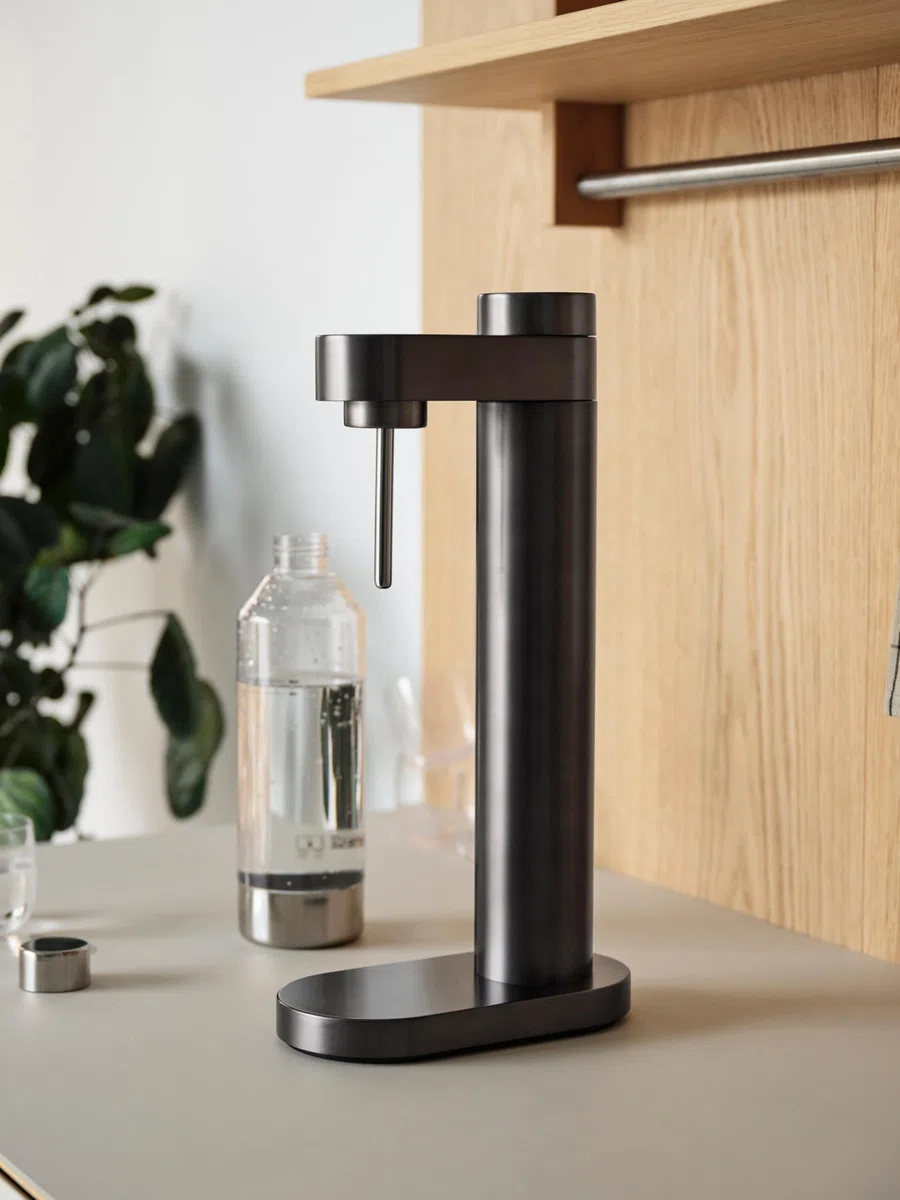 Stelton Bouteille Brus pour Carbonateur – PET, Acier Inoxydable, Sans BPA, Max 0.84L – Élégante et Fonctionnelle