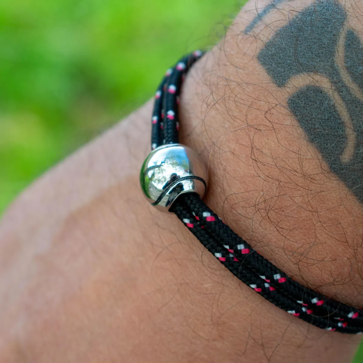 Ernestine - Bracelet Tennis réglable en acier inoxydable - Idée cadeau tennis homme femme - Bracelet sport padel - Cadeau Homme Noël anniversaire fête des pères - fête des grands-pères - bijou padel