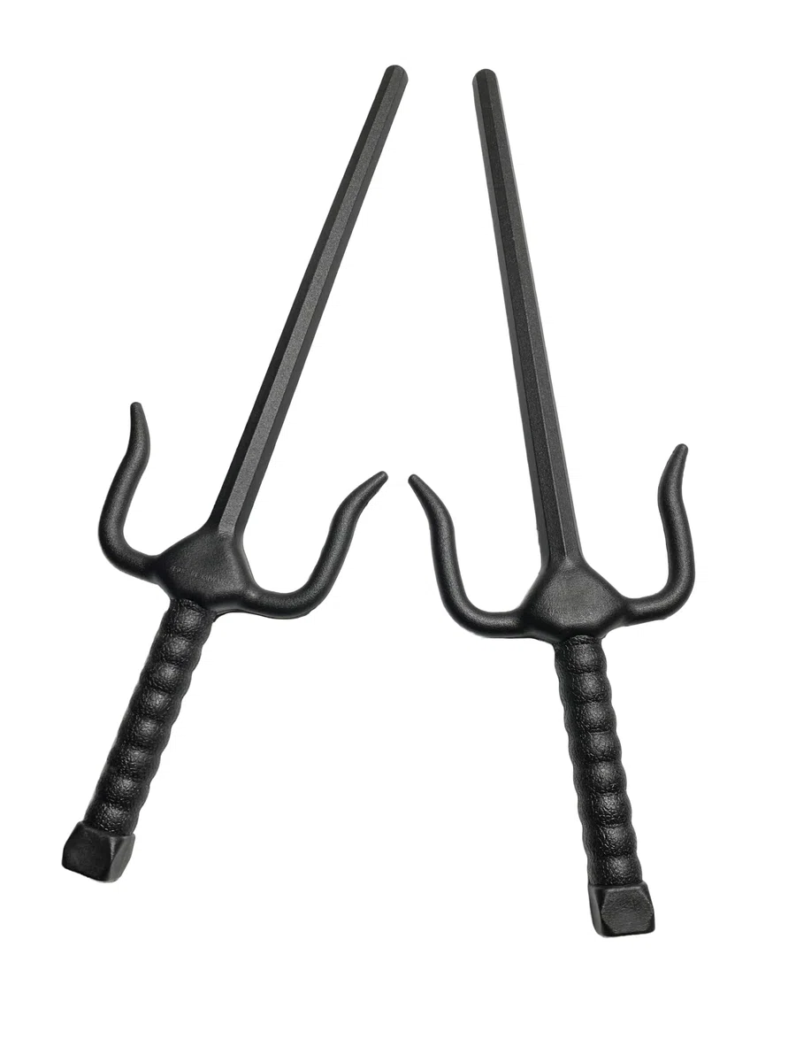 Sai en plastique - 49,5 cm - Noir - Forme octogonale - Fourchettes à saï légères (paire) - Souple
