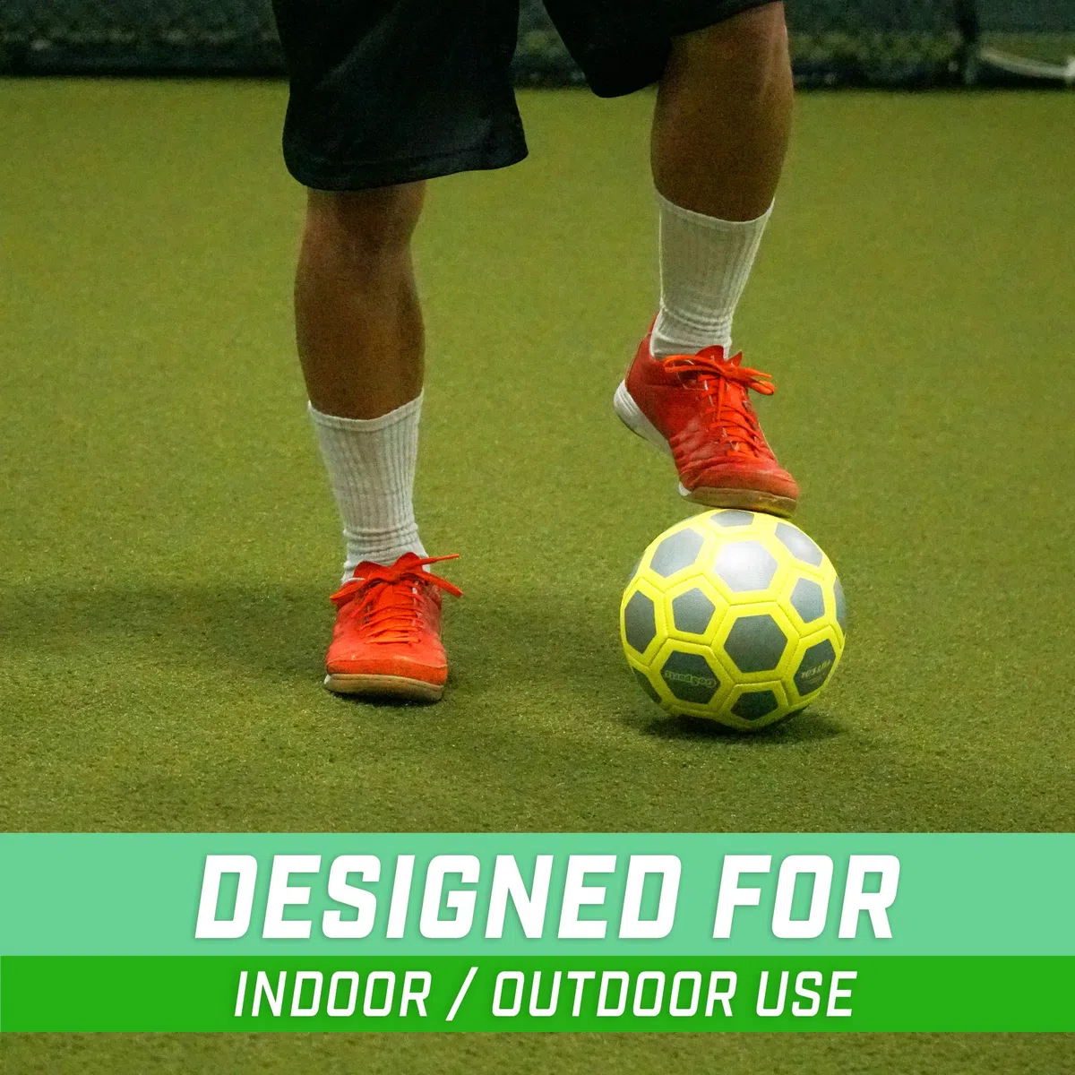 GoSports Elite Balles de Futsal – Idéal pour Les Jeux de Futsal en intérieur ou en extérieur ou pour s'entraîner – Choisissez Un ou Six Lots – Comprend Une Pompe