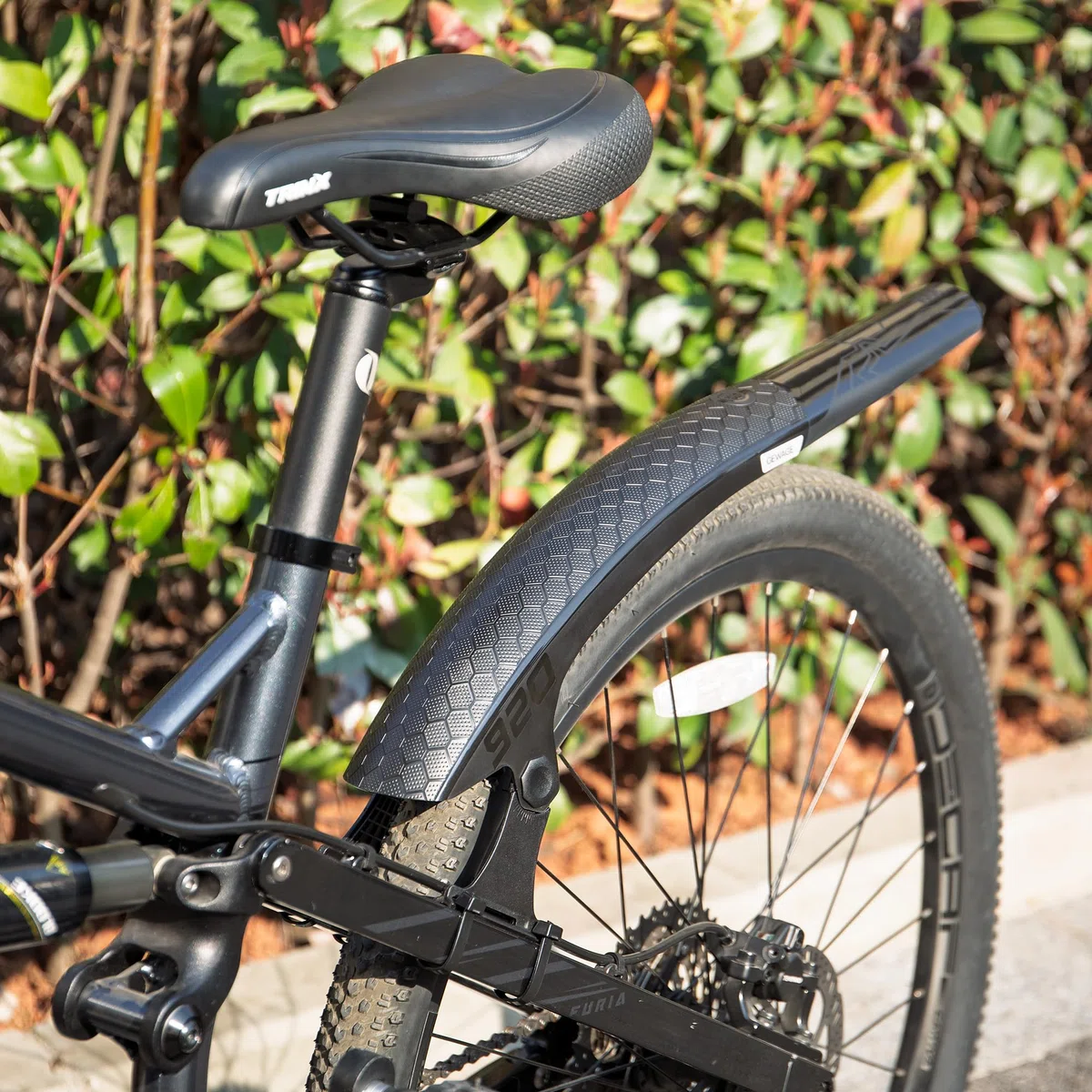 GEWAGE Garde-boue arrière de VTT - Garde-boue de vélo pour VTT, Mudguard VTT et garde-boue vélo Montage rapide 24-29 pouces