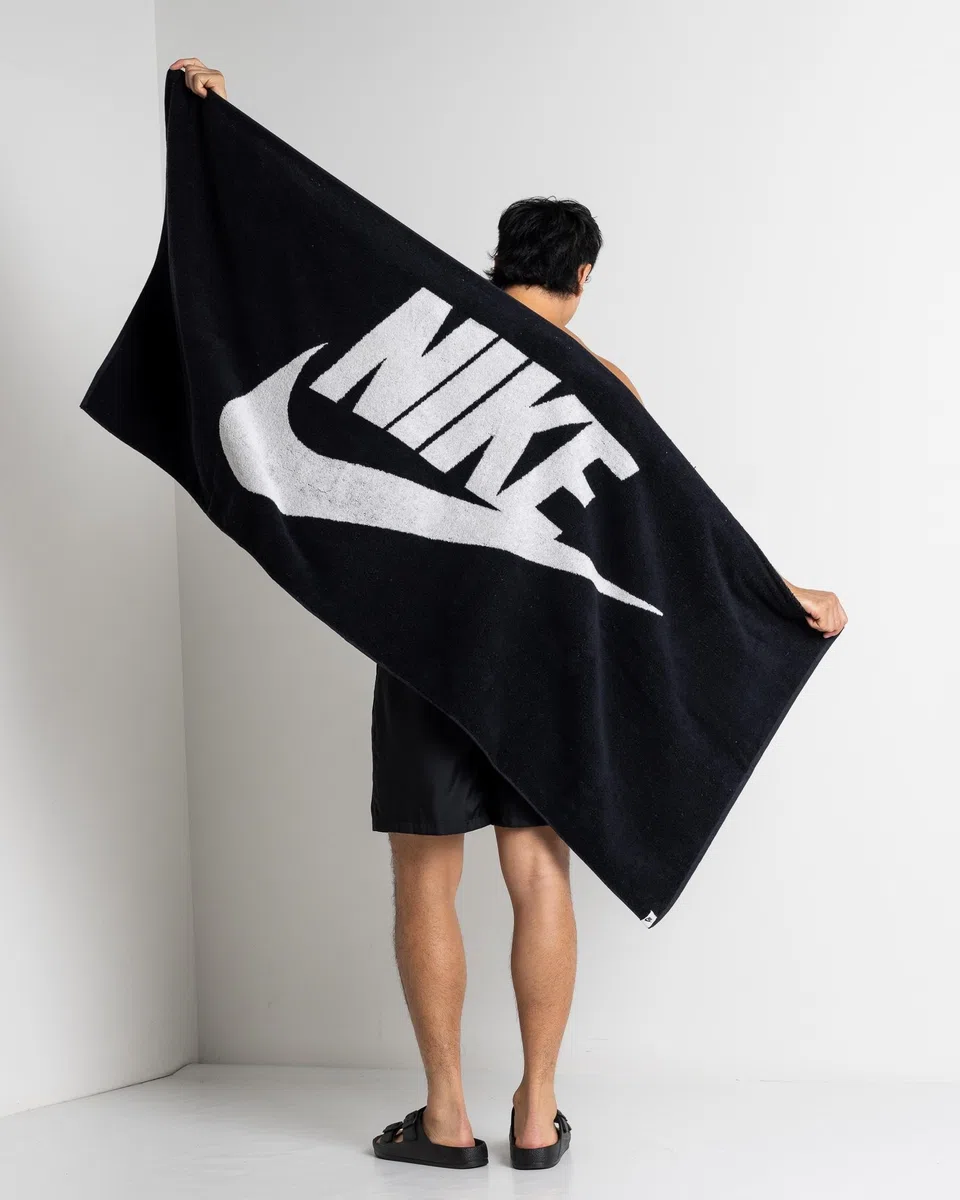 Nike Unisexe Club Serviette de Bain Black/White One Size