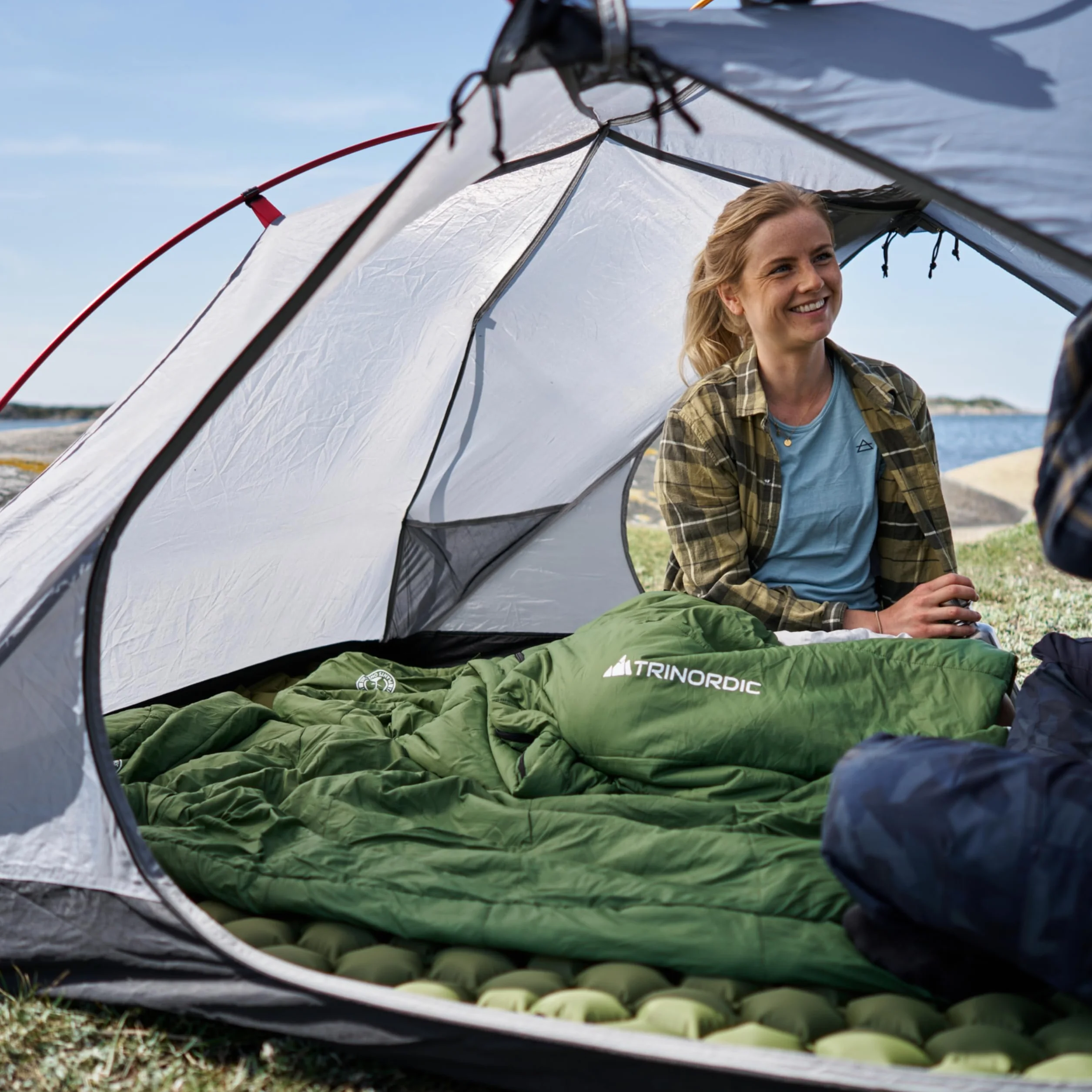 TRINORDIC – Matelas de camping ultraléger gonflable, pliable et léger, lit simple portable, pour randonnée, voyage, vert forêt