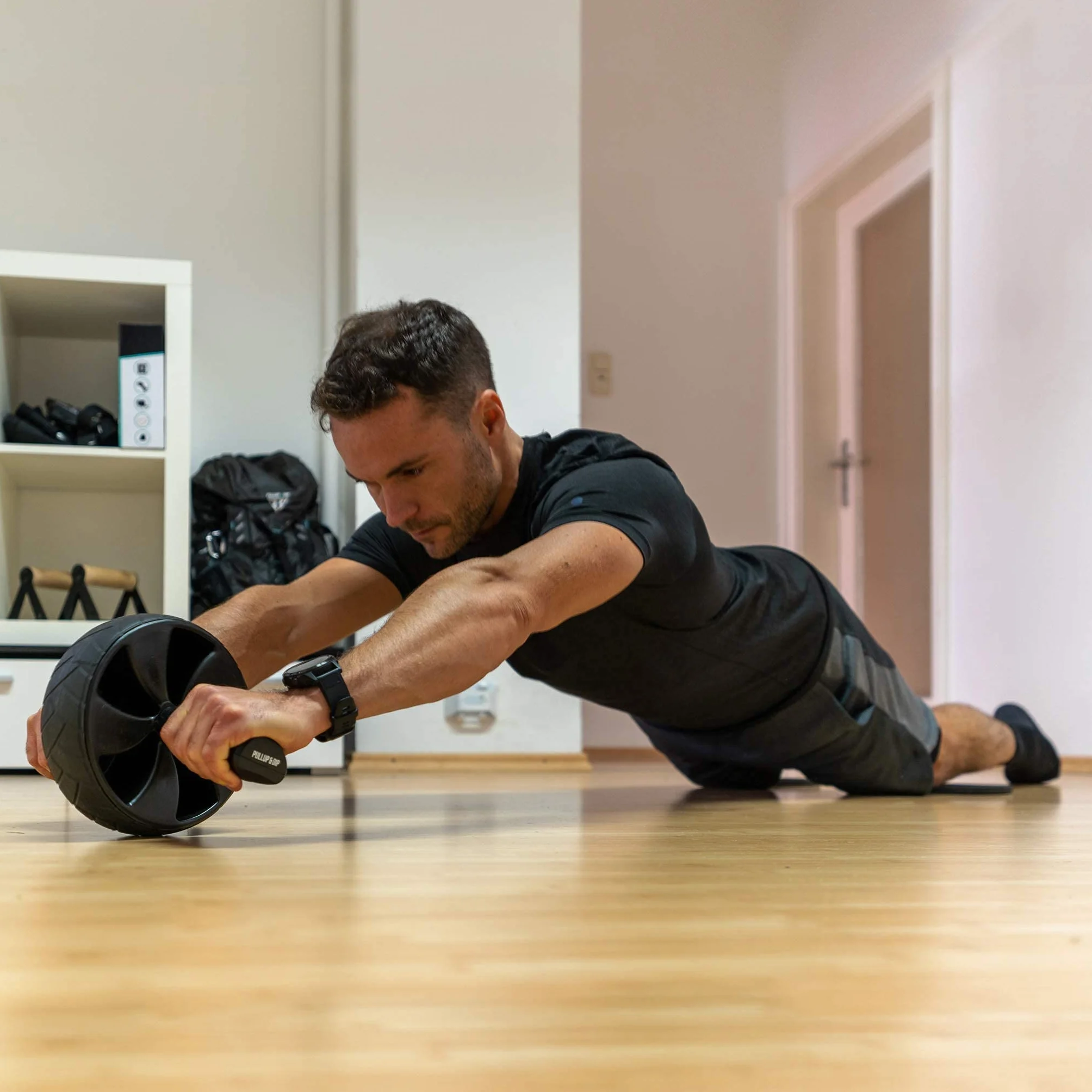 PULLUP & DIP Roue abdominale, Ab Roller avec Poignées ergonomiques et tapis de Genoux Matelassés, excellente Prise en Main, Exercice Abdominaux pour les Hommes et les Femmes