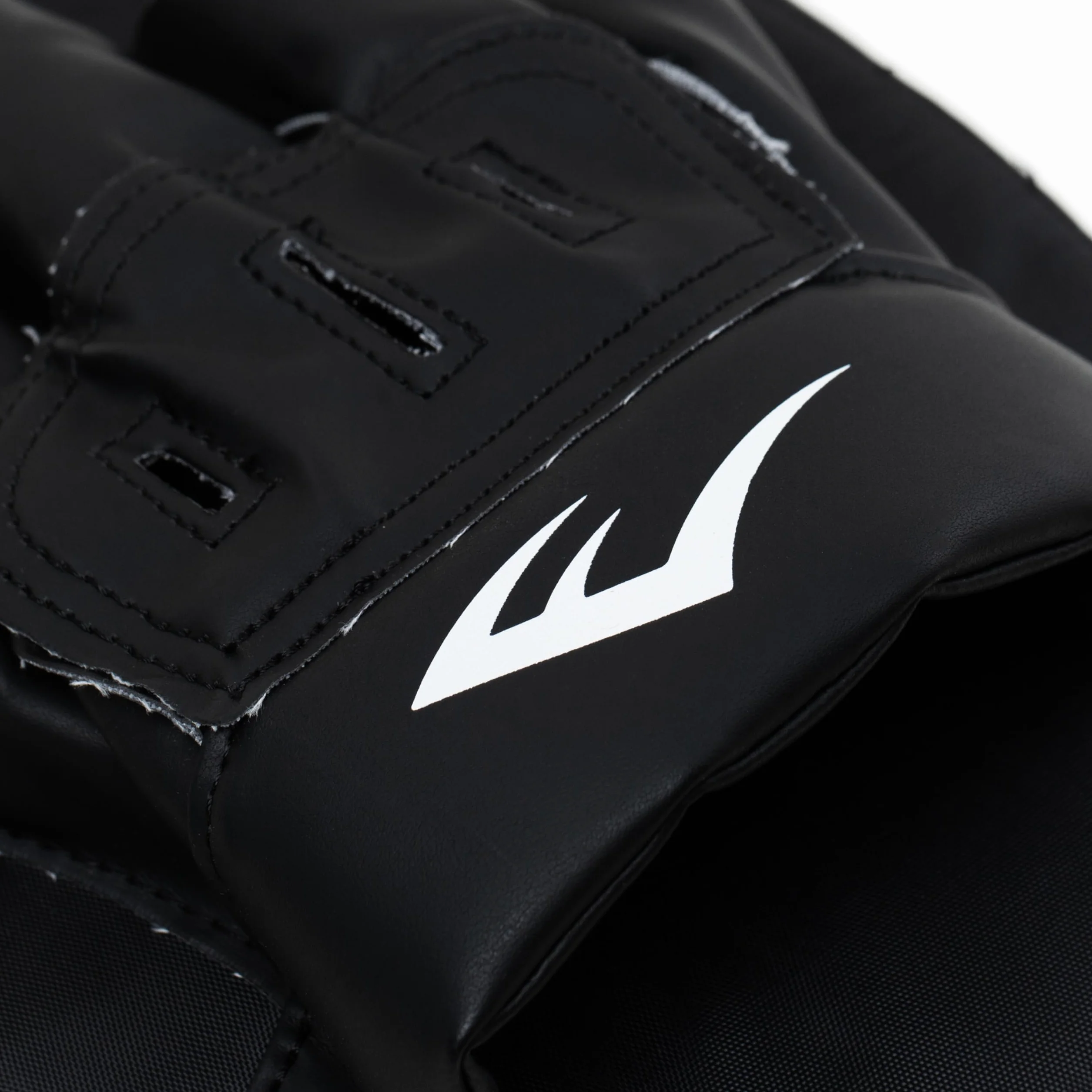 Everlast Core Punch Mitts (Black) Boxing Mitt with Canvas Surface, Ventilated Knuckles and Foam Padding, Protection Against Boxing Gloves, MMA Gloves & Kick Boxing Gloves - Authentic Gear